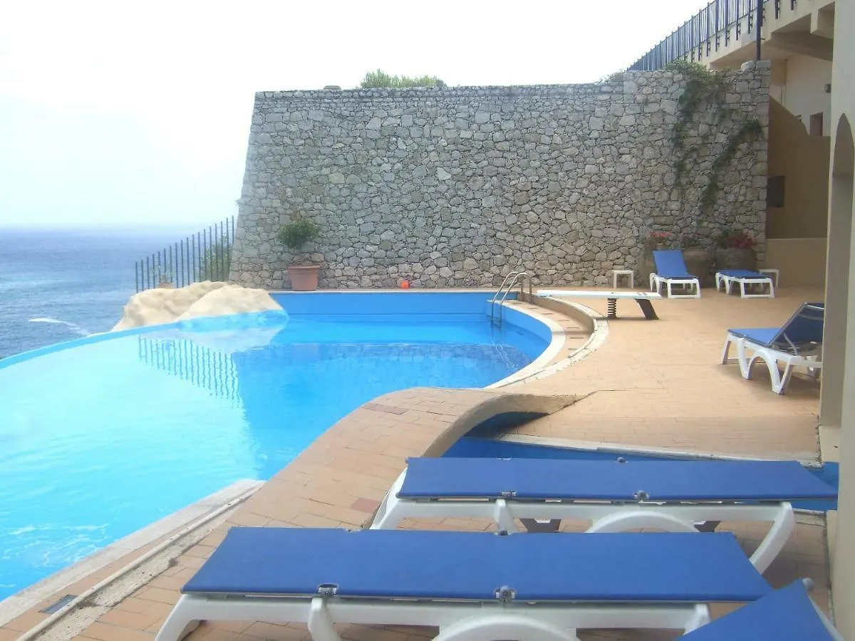 Villa Suk تاورمينا إيطاليا