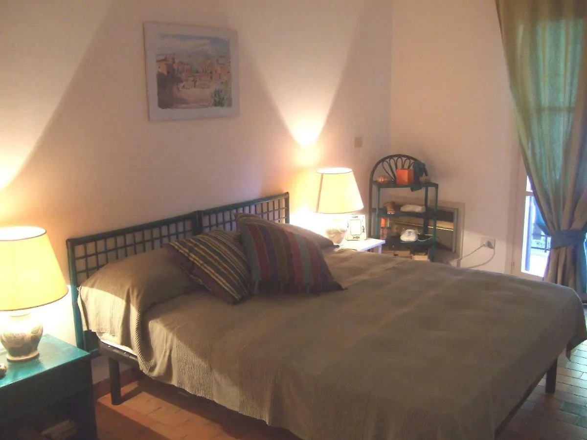 Villa Suk تاورمينا